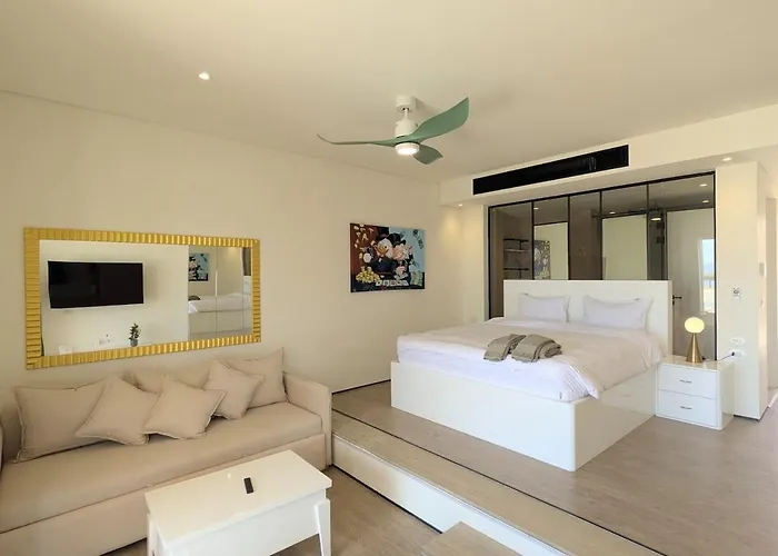 Beachfront Somabay Steps From Sea & Pool الغردقة