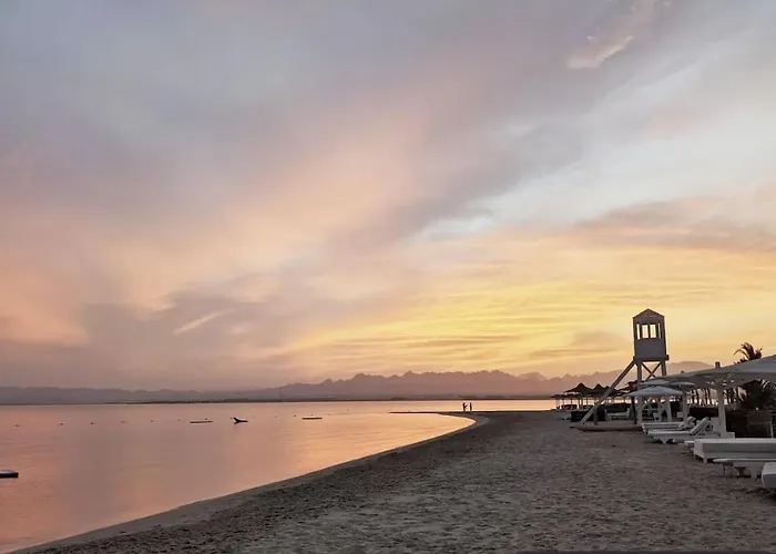 Beachfront Somabay Steps From Sea & Pool الغردقة