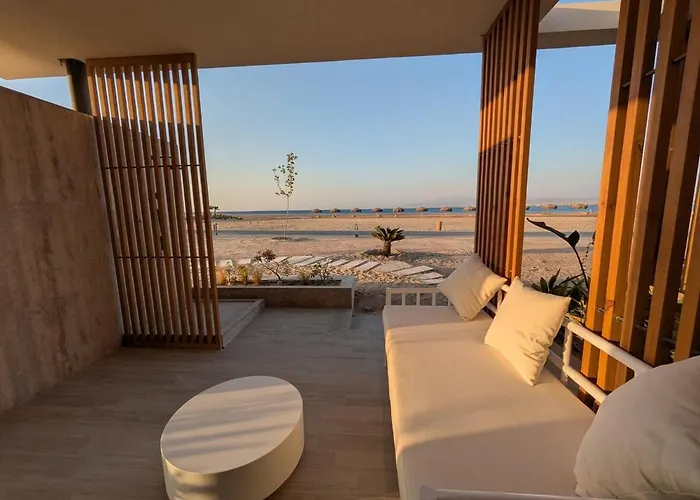 Beachfront Somabay Steps From Sea & Pool بيت للعطل الغردقة